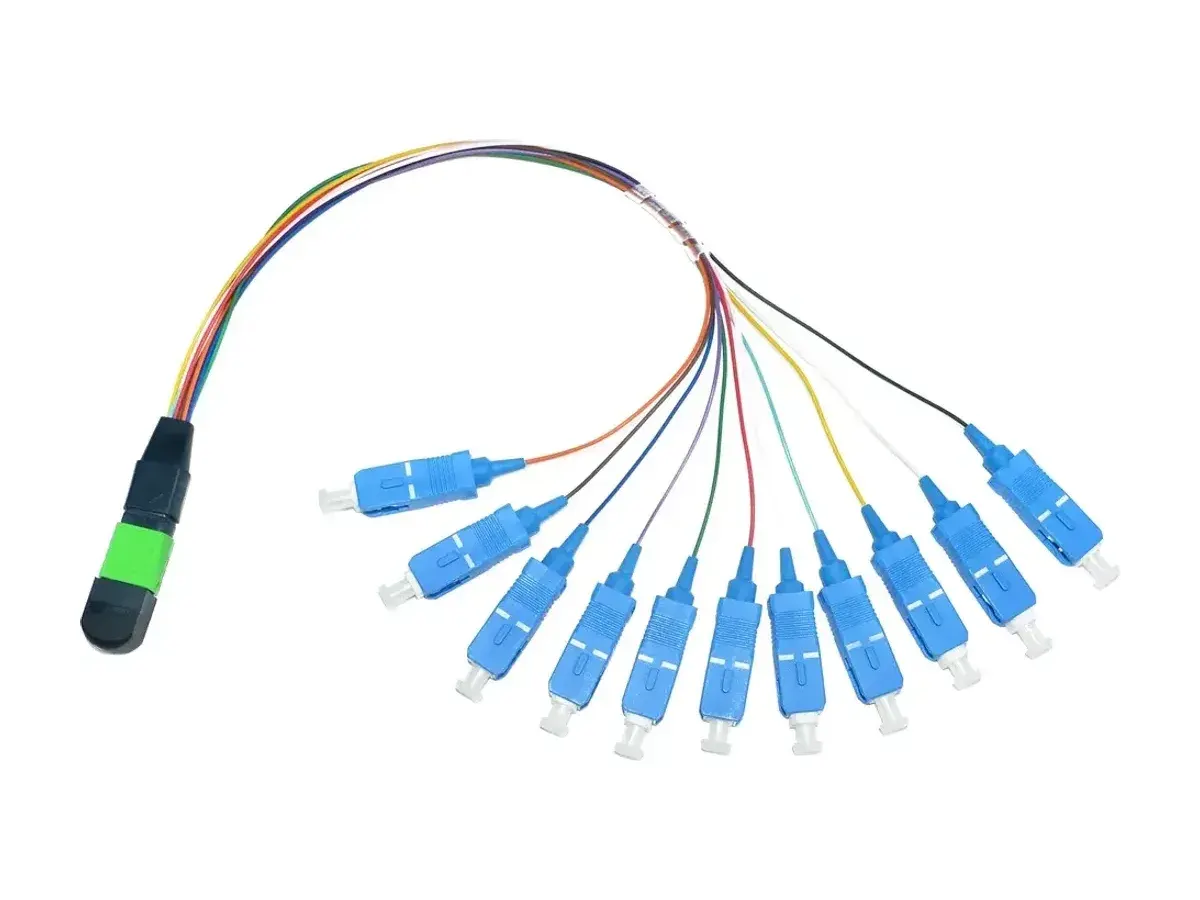 DYS MPO APC-auf-SC 12-fasriges 0.9 mm Singlemode-Fan-out-Patchkabel