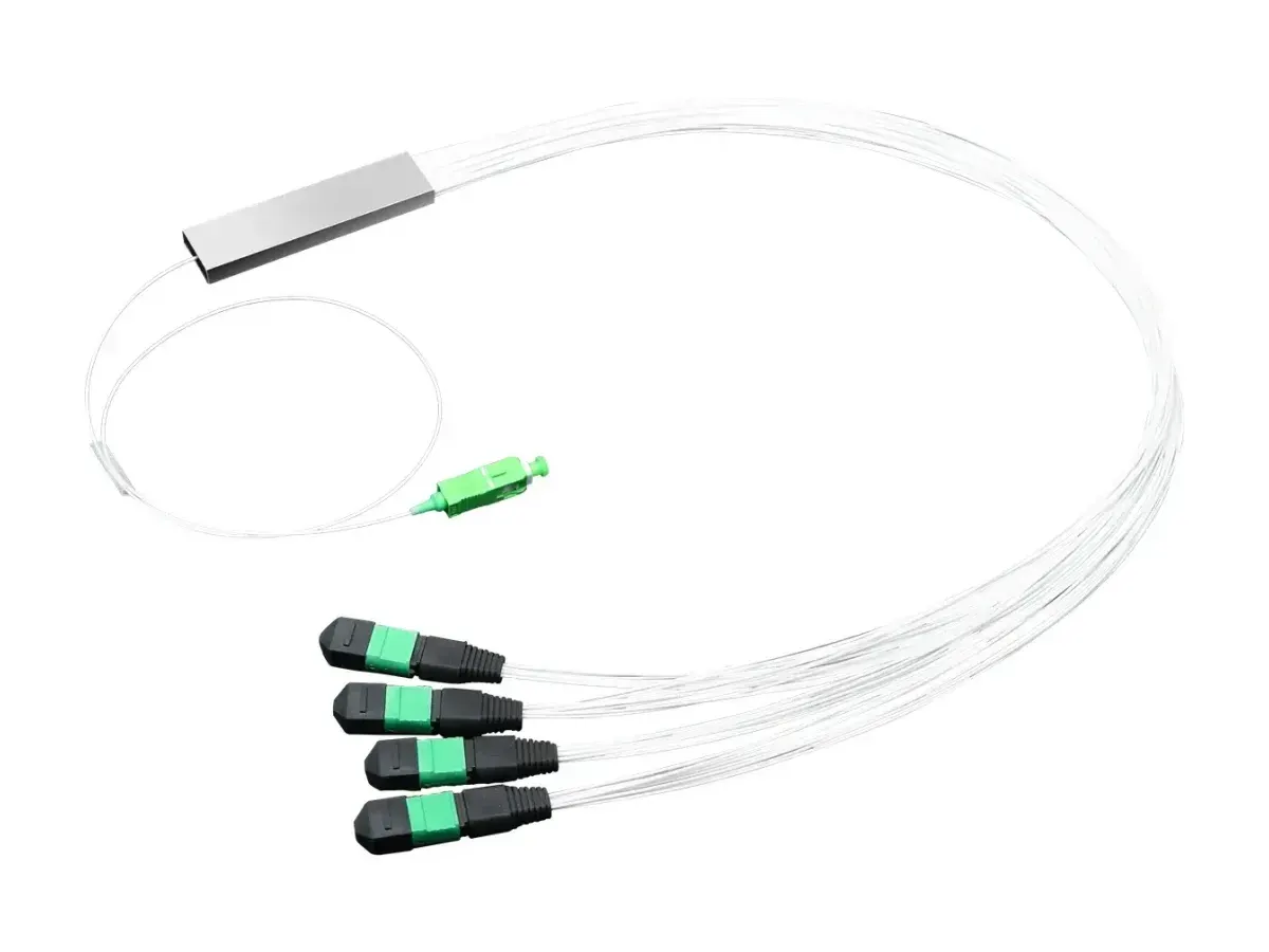 DYS 4x MPO(8F)-zu-SC PLC-Splitter