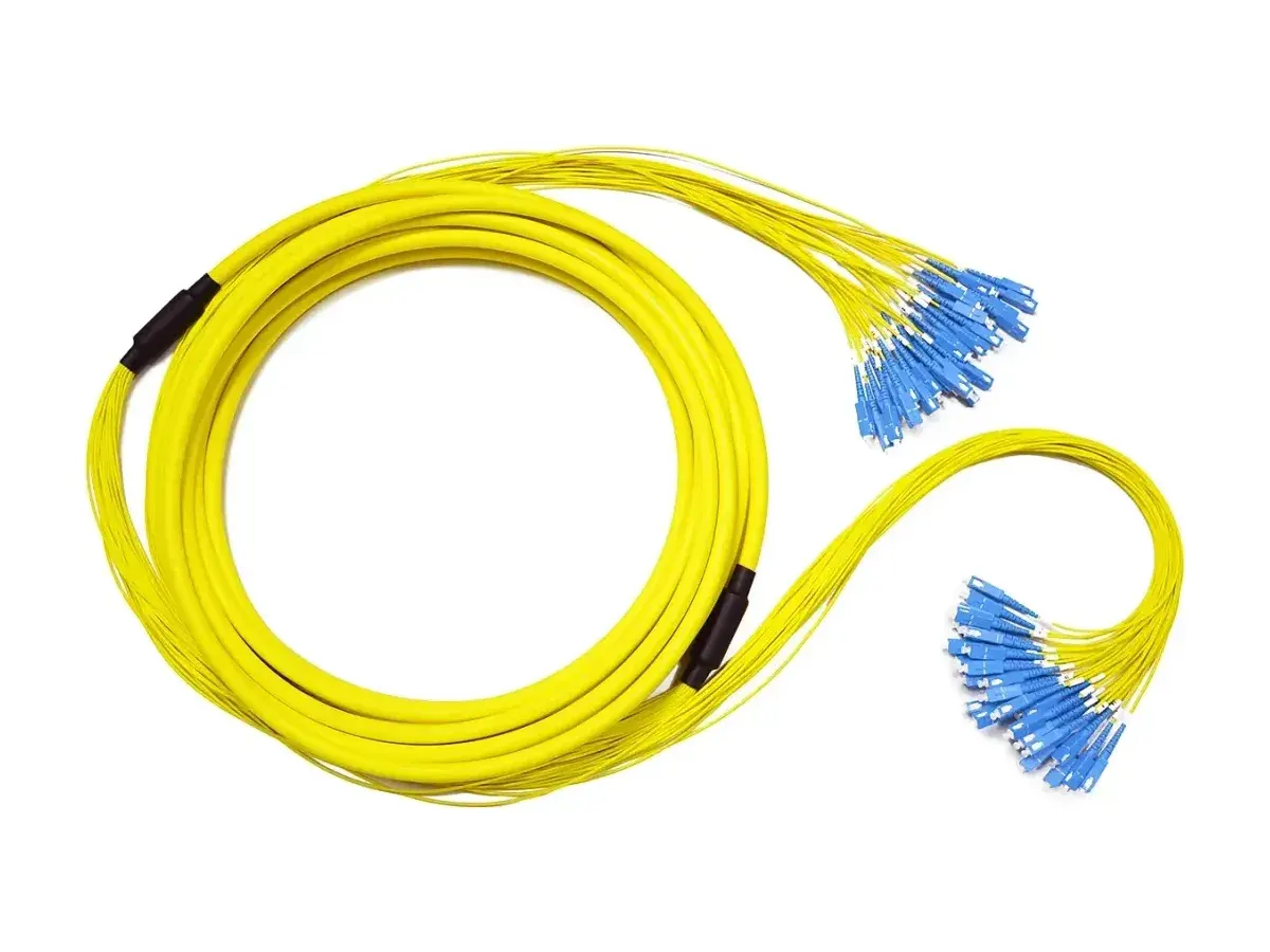 Cordon de brassage préconnectorisé DYS SCUPC-SCUPC 32 fibres