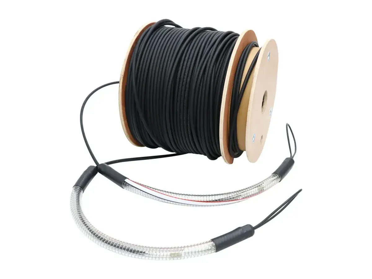 Câble préconnectorisé DYS LC-LC 4 fibres avec œillets de tirage sur touret en bois